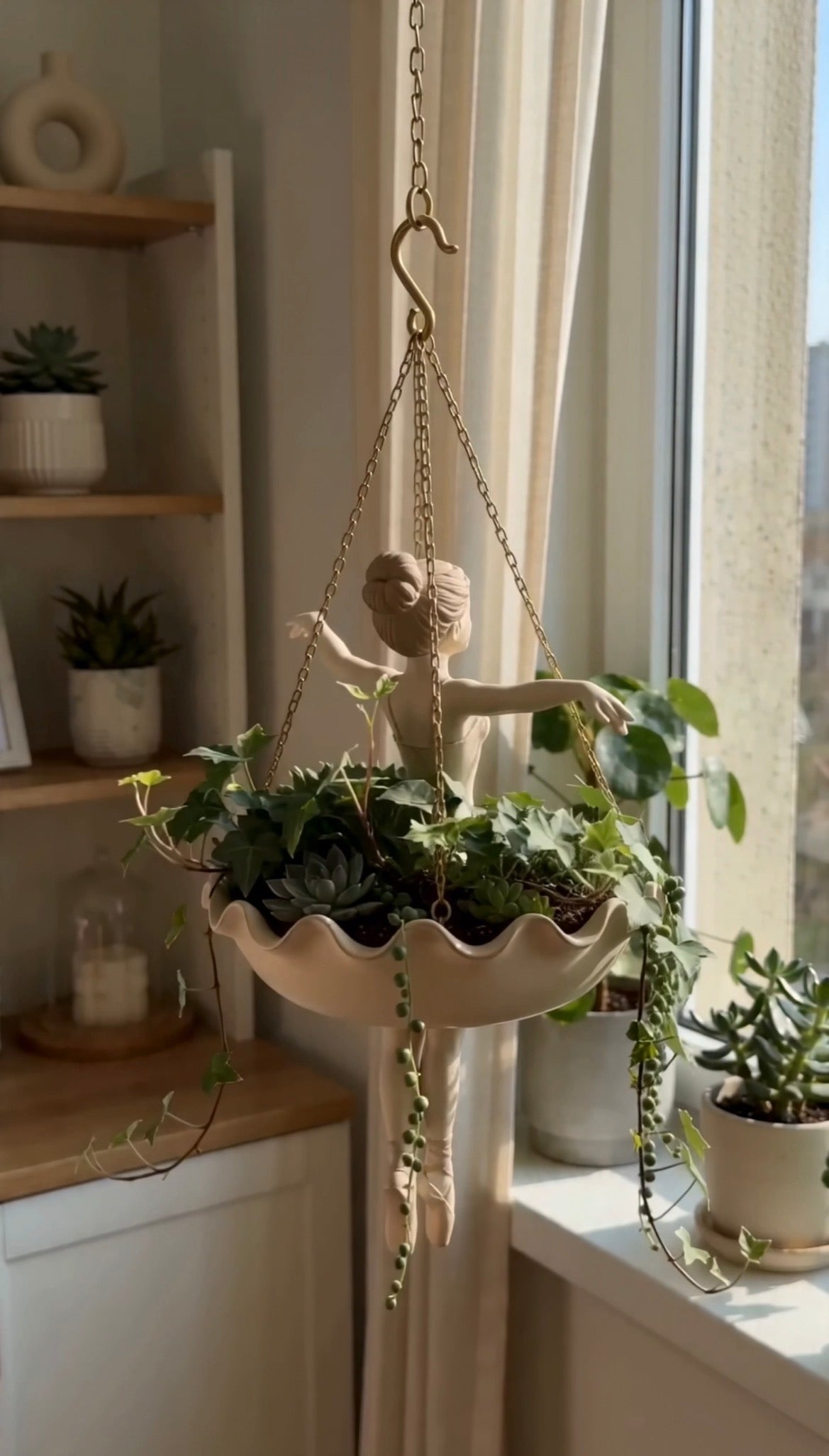 Ballerina Chain Planters